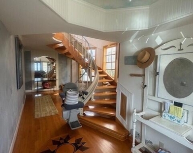 945 Sharon Lane - Photo Thumbnail 7