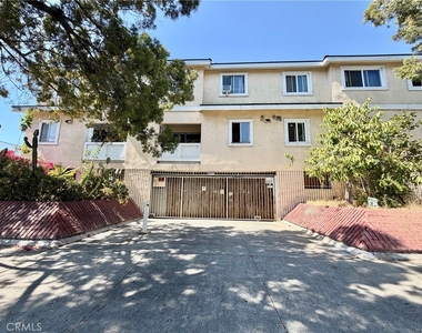 1477 W 20th - Photo Thumbnail 29