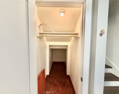 1477 W 20th - Photo Thumbnail 4