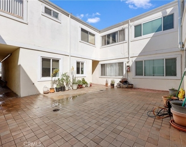 1477 W 20th - Photo Thumbnail 27