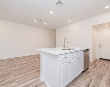 3977 E Huntingron Street - Photo Thumbnail 9