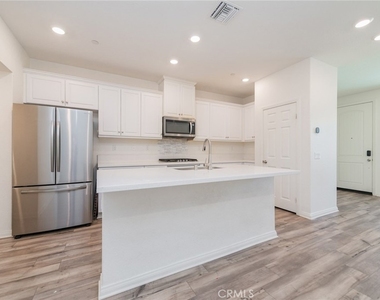 3977 E Huntingron Street - Photo Thumbnail 7