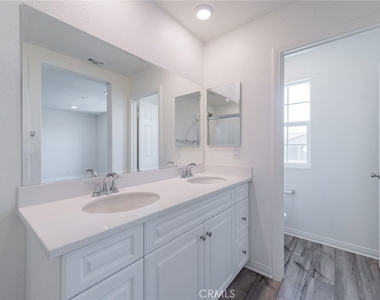 3977 E Huntingron Street - Photo Thumbnail 17
