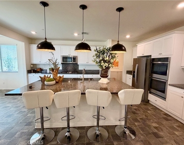 2755 Arches Court - Photo Thumbnail 4