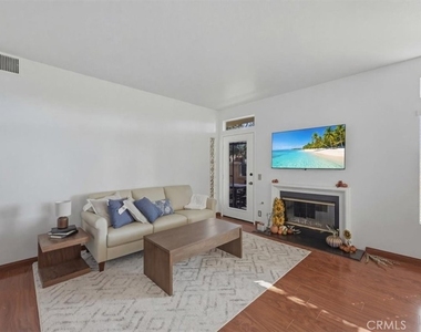 7254 Shoreline Drive - Photo Thumbnail 3