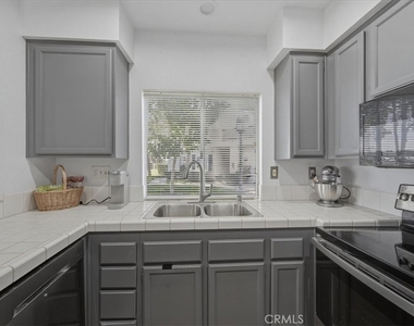 7254 Shoreline Drive - Photo Thumbnail 10