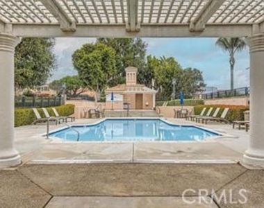 7254 Shoreline Drive - Photo Thumbnail 28