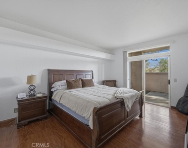 7254 Shoreline Drive - Photo Thumbnail 14