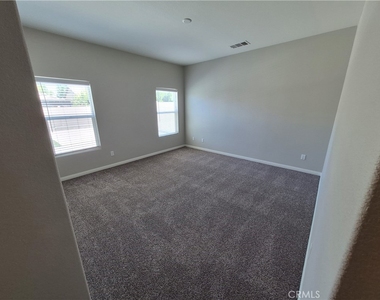 31810 Ives Court - Photo Thumbnail 16