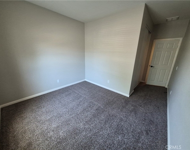 31810 Ives Court - Photo Thumbnail 9