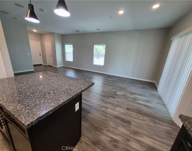 31810 Ives Court - Photo Thumbnail 3