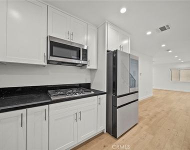11488 Burbank - Photo Thumbnail 4