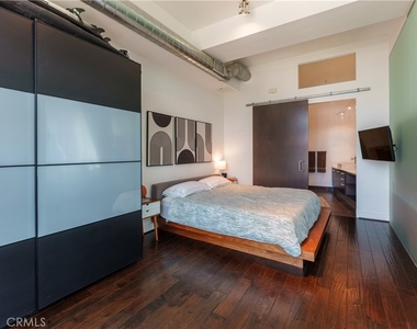 13320 Beach Avenue - Photo Thumbnail 15