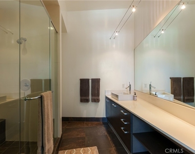 13320 Beach Avenue - Photo Thumbnail 18