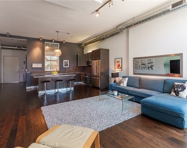 13320 Beach Avenue - Photo Thumbnail 8