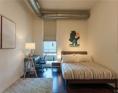 13320 Beach Avenue - Photo Thumbnail 12