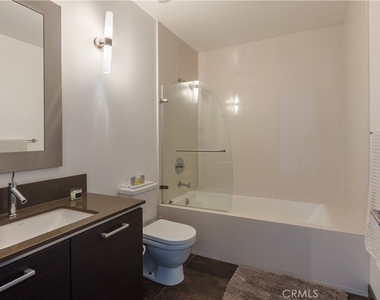 13320 Beach Avenue - Photo Thumbnail 20