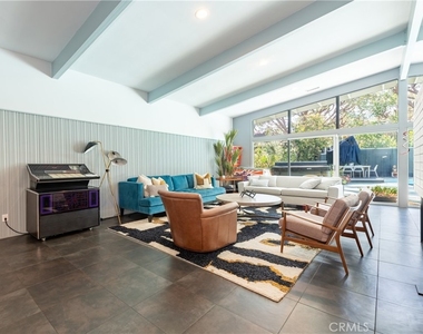 15626 Royal Ridge - Photo Thumbnail 6