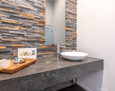 15626 Royal Ridge - Photo Thumbnail 17