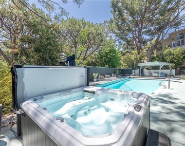 15626 Royal Ridge - Photo Thumbnail 31