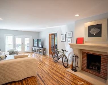 24361 Mulholland Highway - Photo Thumbnail 6