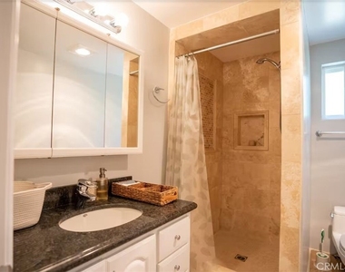 24361 Mulholland Highway - Photo Thumbnail 28