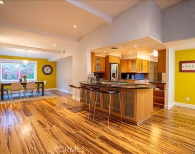24361 Mulholland Highway - Photo Thumbnail 9
