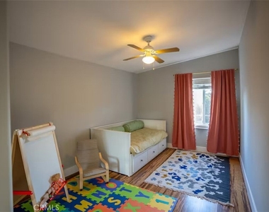 24361 Mulholland Highway - Photo Thumbnail 27