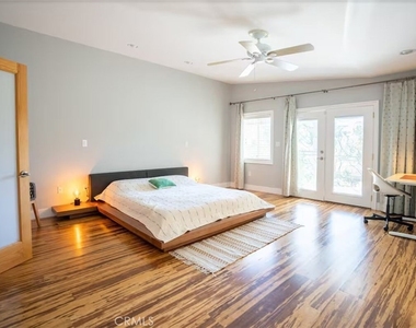 24361 Mulholland Highway - Photo Thumbnail 15
