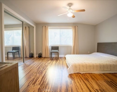 24361 Mulholland Highway - Photo Thumbnail 19