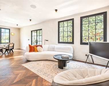 5531 Red Oak - Photo Thumbnail 5