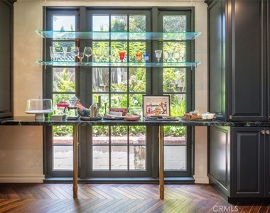 5531 Red Oak - Photo Thumbnail 9