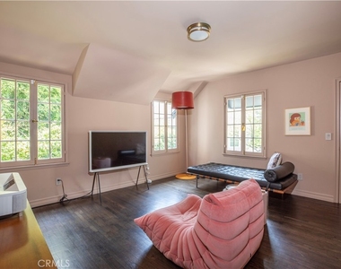 5531 Red Oak - Photo Thumbnail 20
