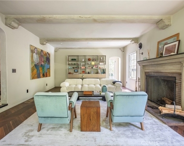 5531 Red Oak - Photo Thumbnail 3