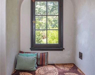 5531 Red Oak - Photo Thumbnail 11