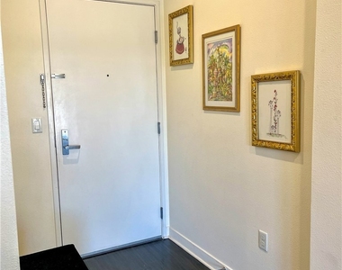 21301 Erwin Street - Photo Thumbnail 4
