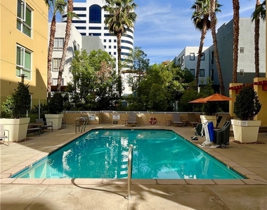 21301 Erwin Street - Photo Thumbnail 28
