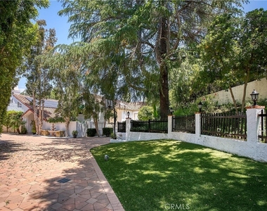 4414 Park Mallorca - Photo Thumbnail 1