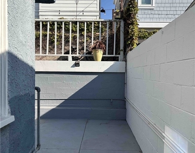 224 Bayview - Photo Thumbnail 10