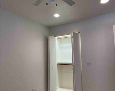 224 Bayview - Photo Thumbnail 5