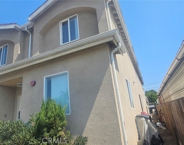 833 E 80th - Photo Thumbnail 4
