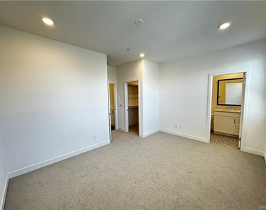 5019 Belmont Ln - Photo Thumbnail 4