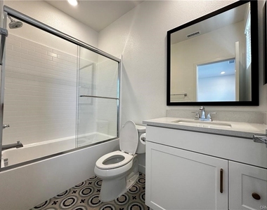 5019 Belmont Ln - Photo Thumbnail 26