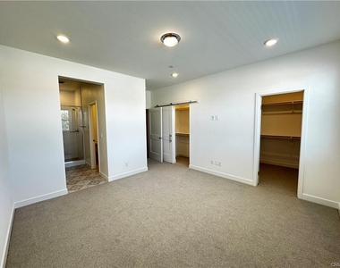 5019 Belmont Ln - Photo Thumbnail 9