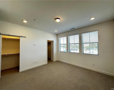 5019 Belmont Ln - Photo Thumbnail 10