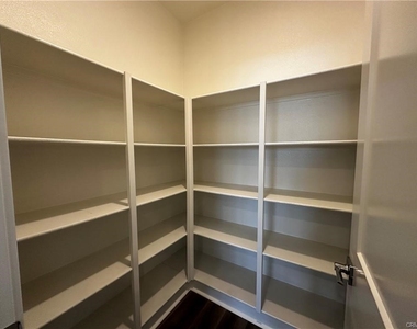 5019 Belmont Ln - Photo Thumbnail 14