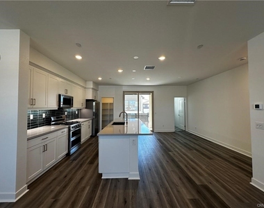 5019 Belmont Ln - Photo Thumbnail 15