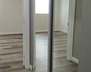 12306 Valley View - Photo Thumbnail 18