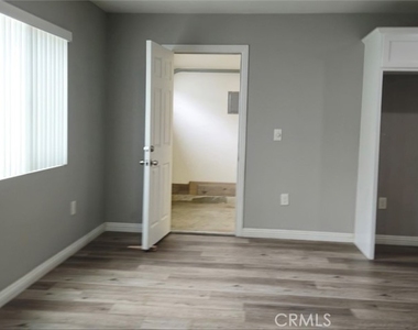 12306 Valley View - Photo Thumbnail 8