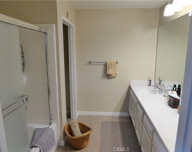 24746 Meridian - Photo Thumbnail 8